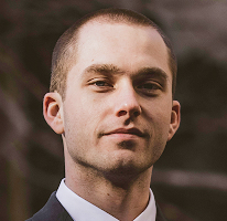 Thomas Whitfield, analista de trading especializado em mercado de criptomoedas, retrato